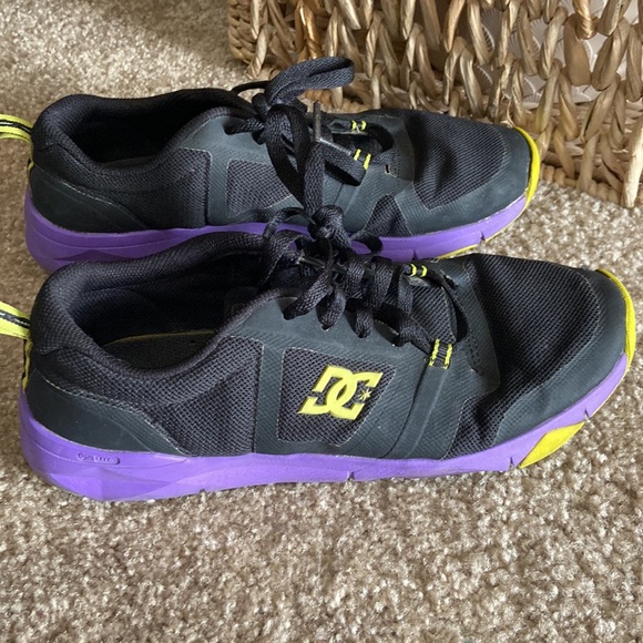 DC Unilite Trainer Shoes - Picture 4 of 7